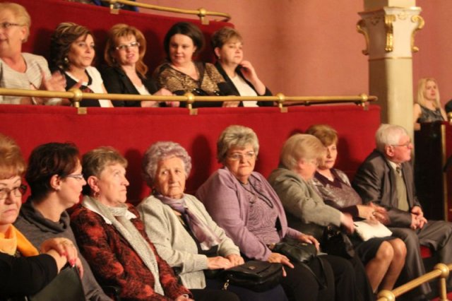 Színház látogatás