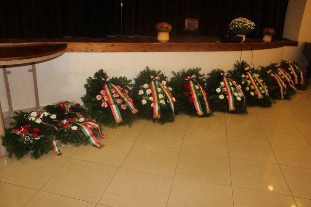 Tisztelet az '56-os hősök előtt